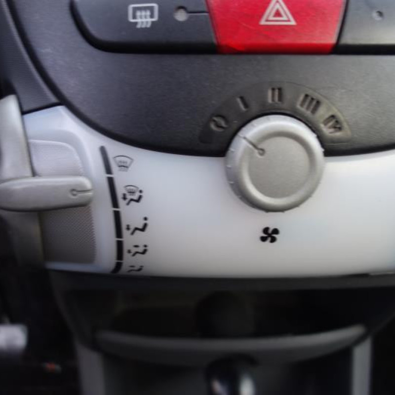 Renfort pare choc arriere (traverse) TOYOTA AYGO 1 Photo n°12