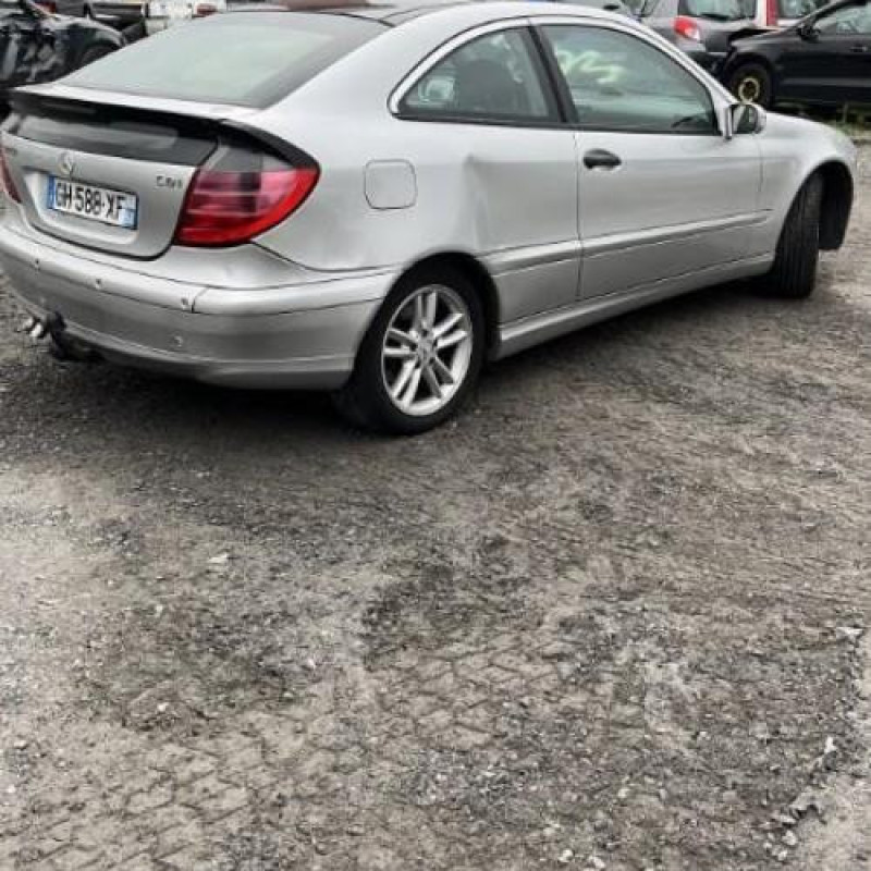 Feu arriere principal gauche (feux) MERCEDES CLASSE C 203 COUPE SPORT Photo n°6
