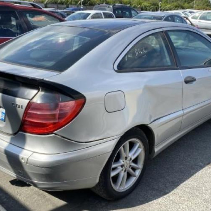 Feu arriere principal gauche (feux) MERCEDES CLASSE C 203 COUPE SPORT Photo n°17