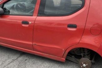 Malle/Hayon arriere NISSAN PIXO