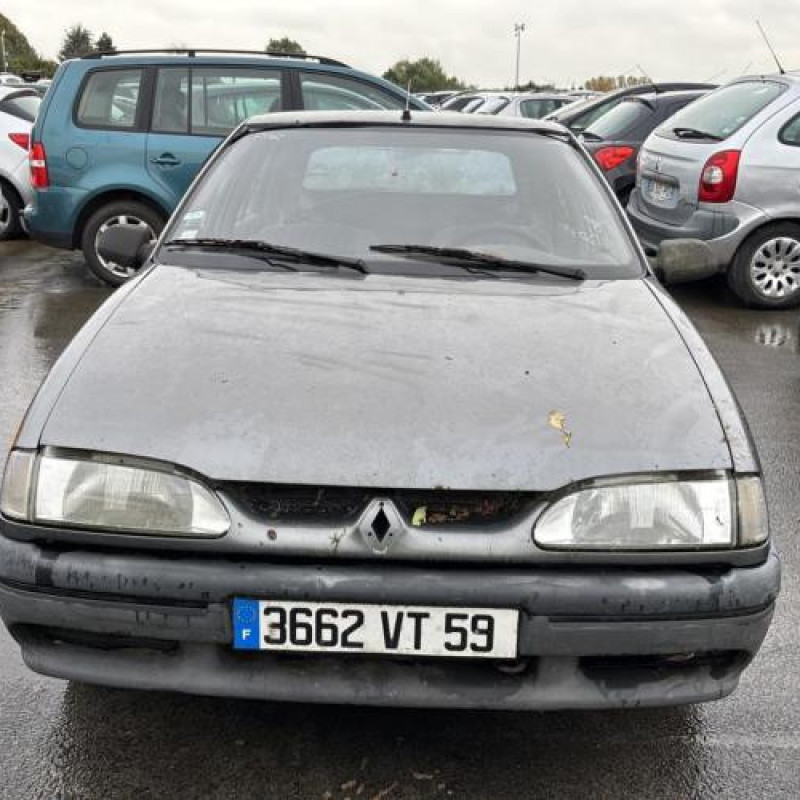 Vitre arriere gauche RENAULT R19 Photo n°14