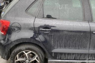 Pretensionneur de ceinture avant droit VOLKSWAGEN POLO 5
