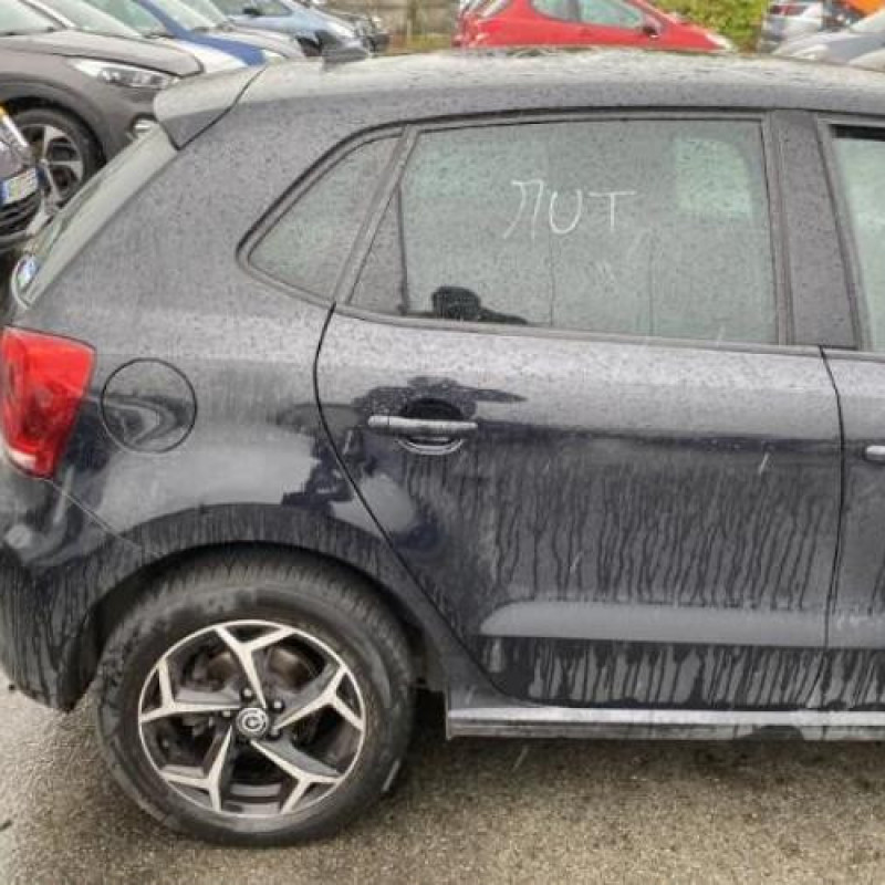 Pretensionneur de ceinture avant droit VOLKSWAGEN POLO 5 Photo n°11