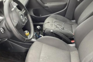 Pretensionneur de ceinture avant droit VOLKSWAGEN POLO 5