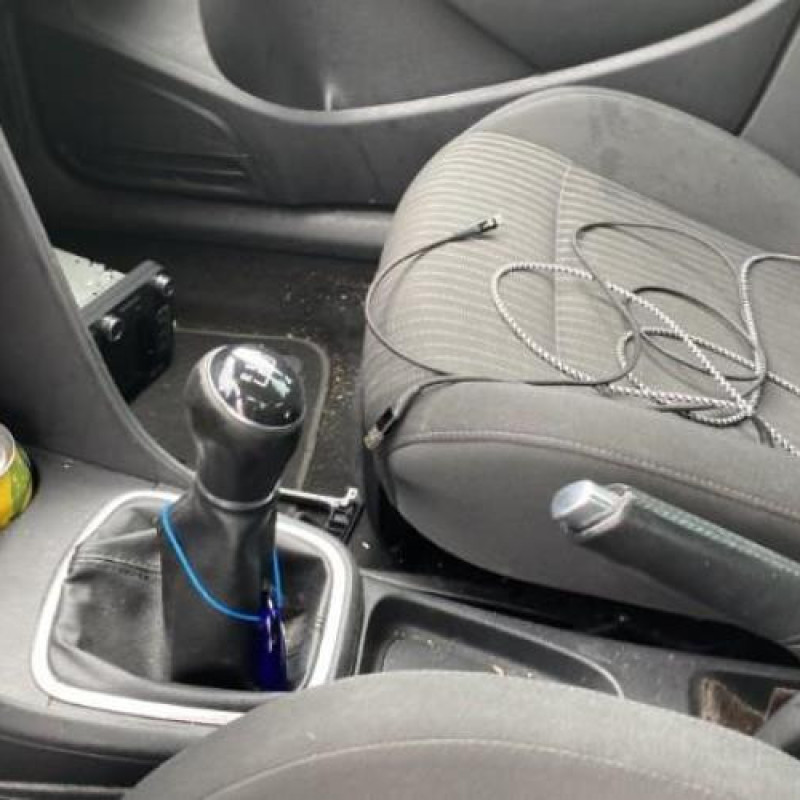 Pretensionneur de ceinture avant droit VOLKSWAGEN POLO 5 Photo n°20