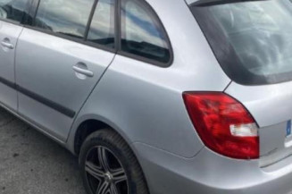 Retroviseur gauche SKODA FABIA 2