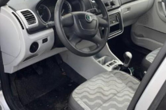 Retroviseur droit SKODA FABIA 2