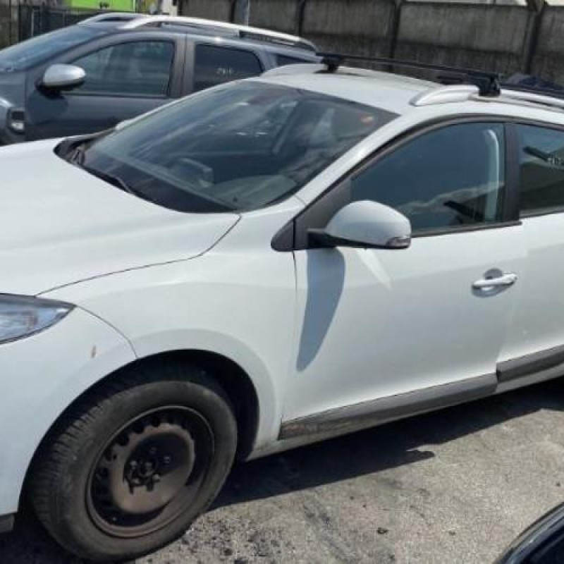 Volant RENAULT MEGANE 3 Photo n°6