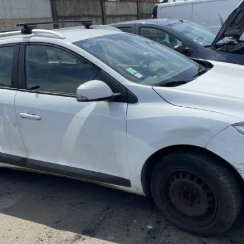 Volant RENAULT MEGANE 3 Photo n°7