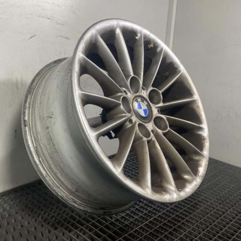 Jante BMW SERIE 5 E39 Photo n°3