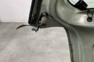Malle/Hayon arriere TOYOTA YARIS 1