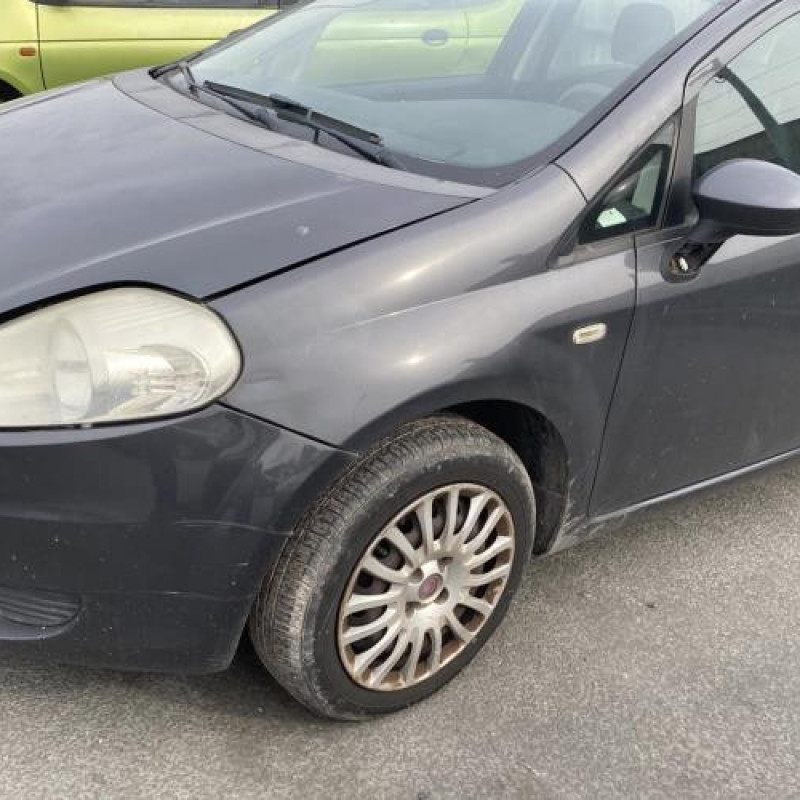 Retroviseur gauche FIAT GRANDE PUNTO Photo n°14