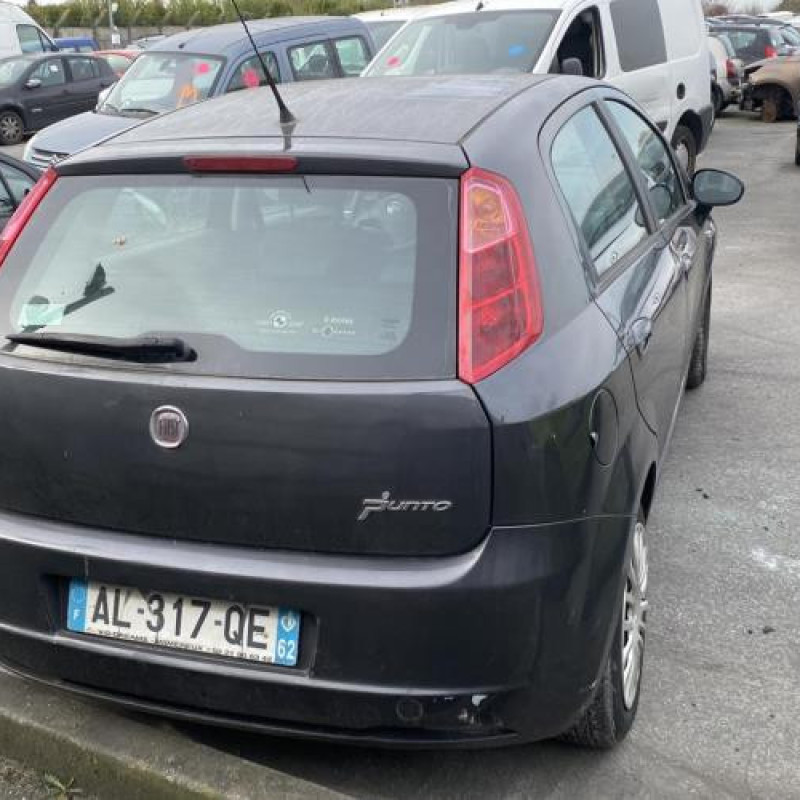 Retroviseur gauche FIAT GRANDE PUNTO Photo n°18