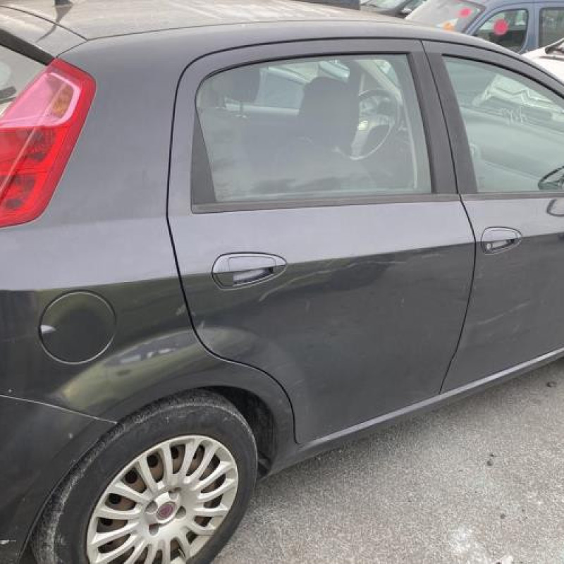 Retroviseur gauche FIAT GRANDE PUNTO Photo n°20