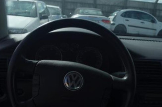Air bag conducteur VOLKSWAGEN PASSAT 4
