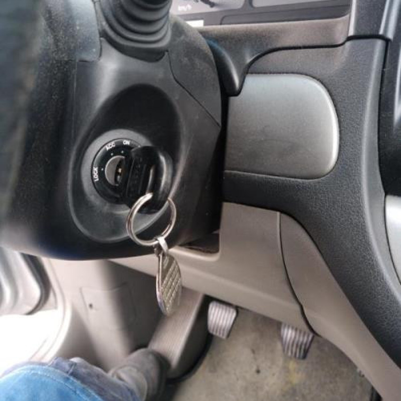 Pare choc avant CHEVROLET REZZO Photo n°15