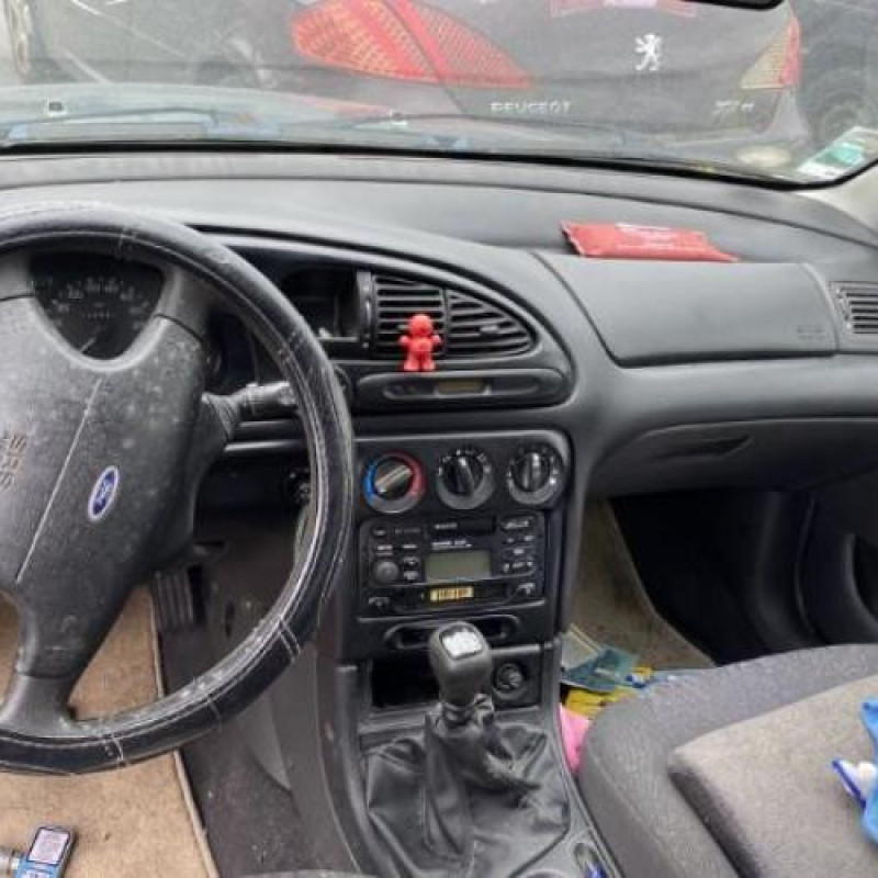 Aile avant droit FORD MONDEO 1 Photo n°16
