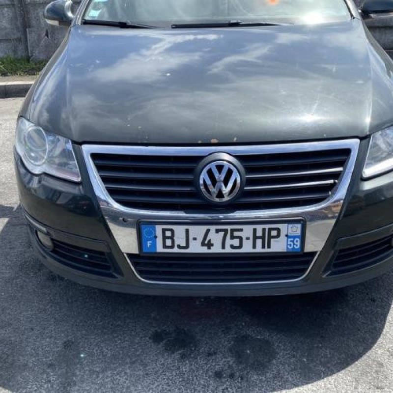 Aile avant droit VOLKSWAGEN PASSAT 5 Photo n°8