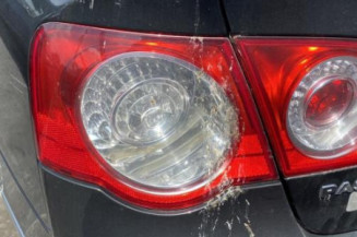 Aile avant droit VOLKSWAGEN PASSAT 5