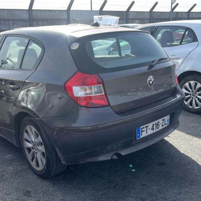 Porte avant droit BMW SERIE 1 E87 Photo n°8