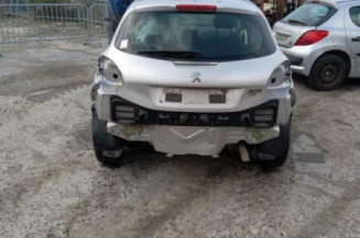 Calculateur moteur PEUGEOT 208 1