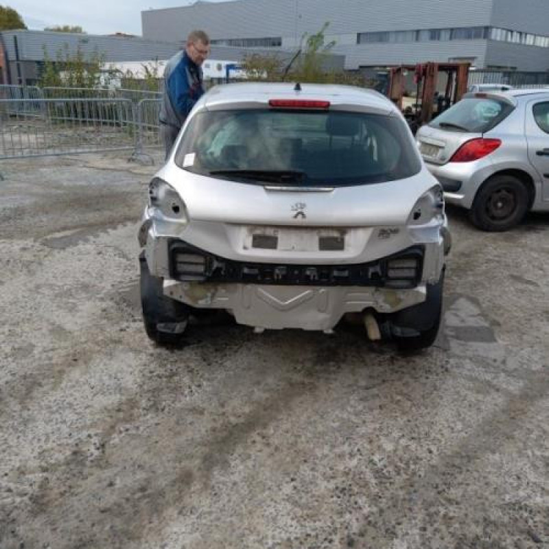 Calculateur PEUGEOT 208 1 Photo n°5