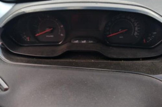 Calculateur moteur PEUGEOT 208 1