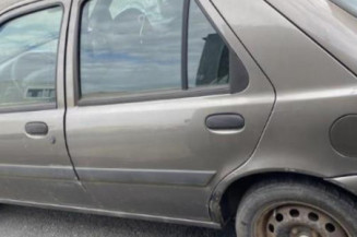 Pare choc avant FORD FIESTA 4