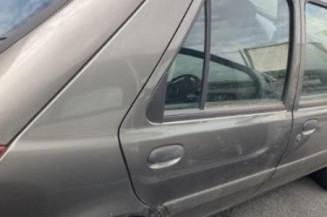 Pare choc avant FORD FIESTA 4
