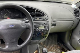 Pare choc avant FORD FIESTA 4
