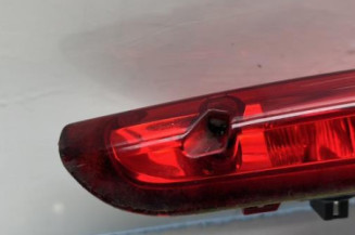 Feu arriere stop central PEUGEOT 208 1