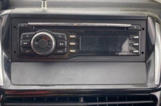 Feu arriere stop central PEUGEOT 208 1