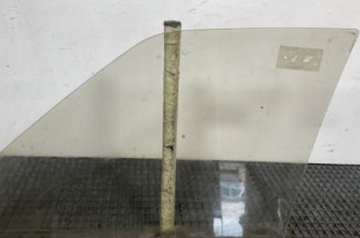 Vitre avant droit PEUGEOT 309