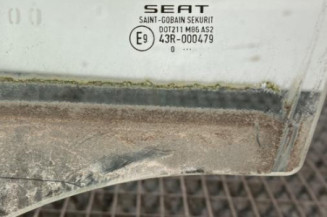 Vitre avant gauche SEAT IBIZA 4