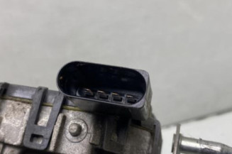 Moteur essuie glace avant VOLKSWAGEN POLO 5