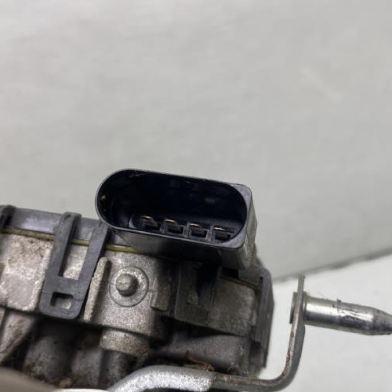 Moteur essuie glace avant VOLKSWAGEN POLO 5 Photo n°7