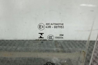 Vitre avant gauche OPEL CORSA F