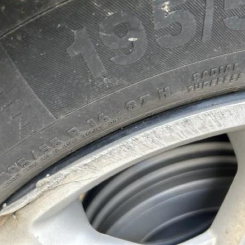 Calculateur moteur RENAULT CLIO 4 Photo n°14
