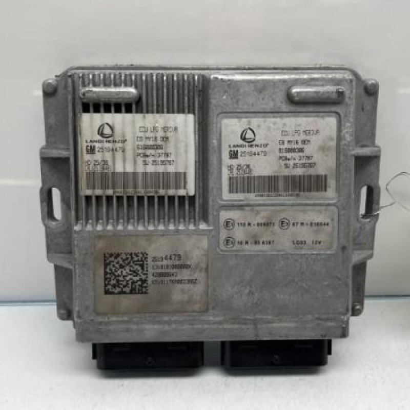 Calculateur OPEL MERIVA B Photo n°1