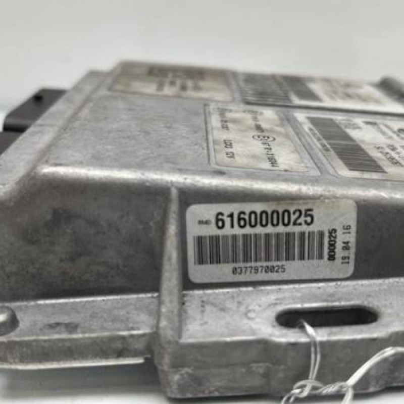 Calculateur OPEL MERIVA B Photo n°4