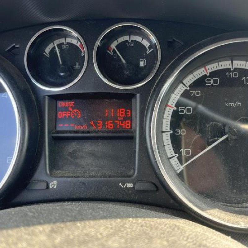 Calculateur PEUGEOT 308 1 SW Photo n°15