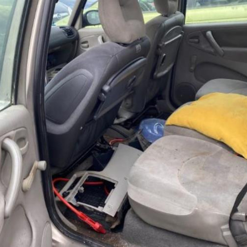Calculateur CITROEN XSARA PICASSO Photo n°13
