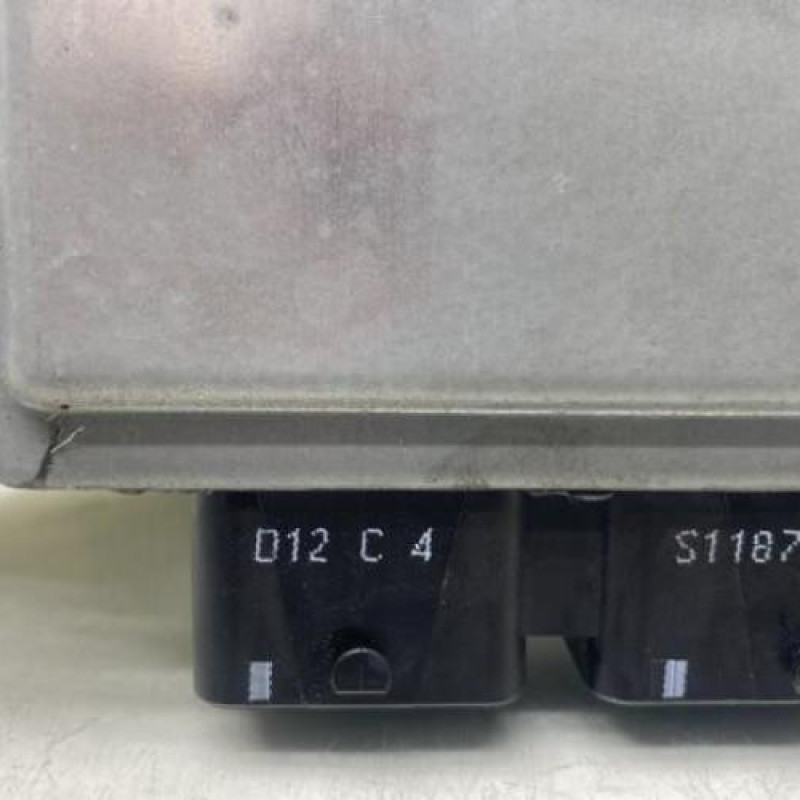 Calculateur CITROEN C4 2 Photo n°5