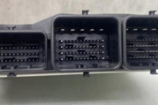 Calculateur moteur PEUGEOT 308 1