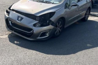 Calculateur moteur PEUGEOT 308 1