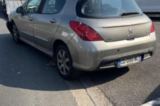 Calculateur moteur PEUGEOT 308 1