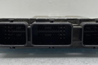 Calculateur moteur PEUGEOT 308 1