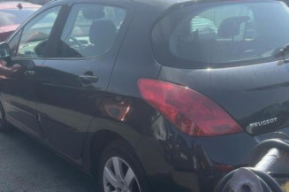 Calculateur moteur PEUGEOT 308 1