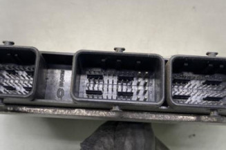 Calculateur moteur RENAULT SCENIC 2