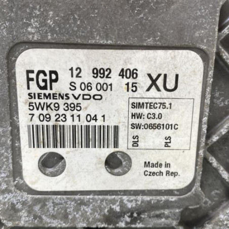Calculateur moteur OPEL ZAFIRA B